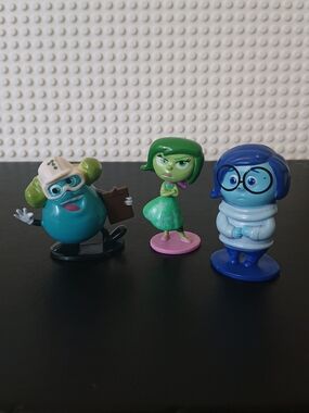 Disney Pixar Inside Out - Sadness, Disgust, Forgetter Paula 2" Mini Figure Lot